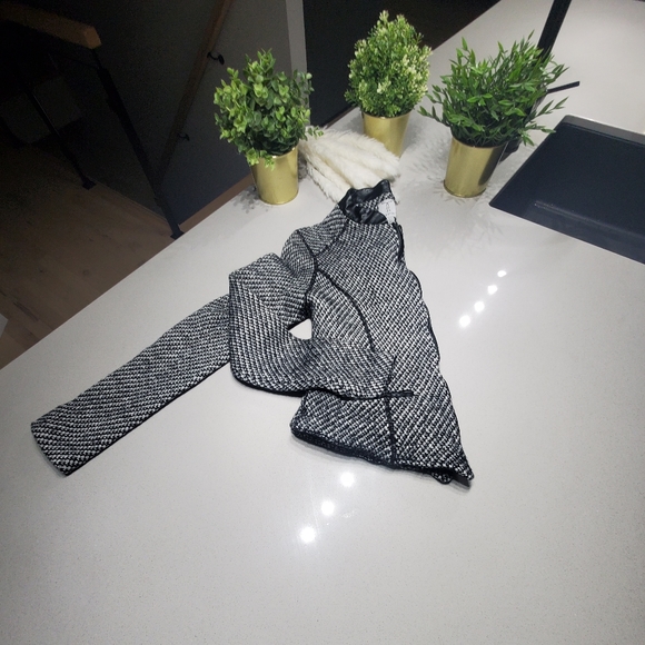 TRISTAN Magnifique blazer en laine avec appliqué de cuir vegan de qualité - Picture 8 of 8